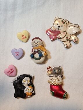 Danecraft Kitty Cat And Misc Snowman Halloween Valentines Angle Bear Pin Brooch